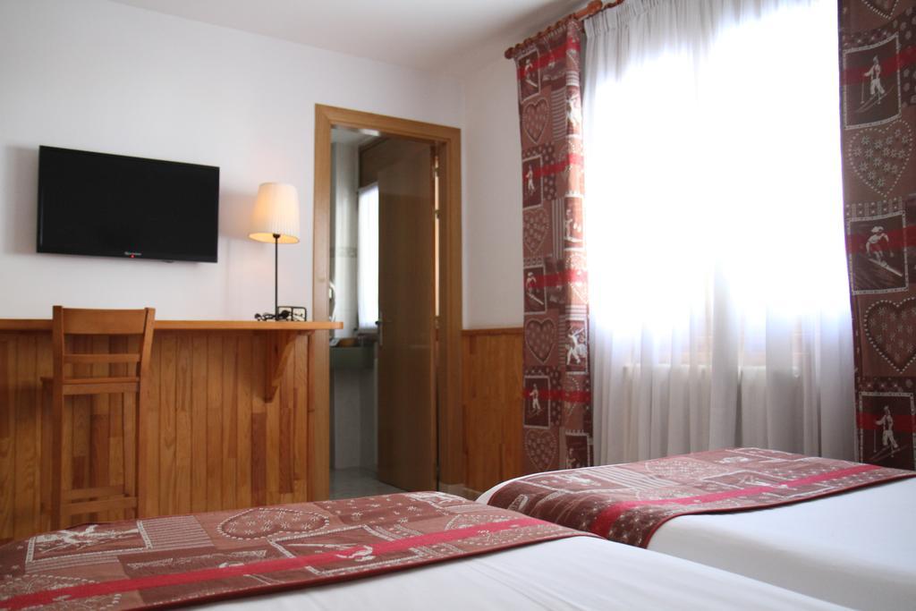 Hotel Bruxelles سولديو المظهر الخارجي الصورة